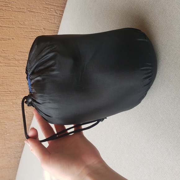 PNG neck pillow - Picture 2 of 9